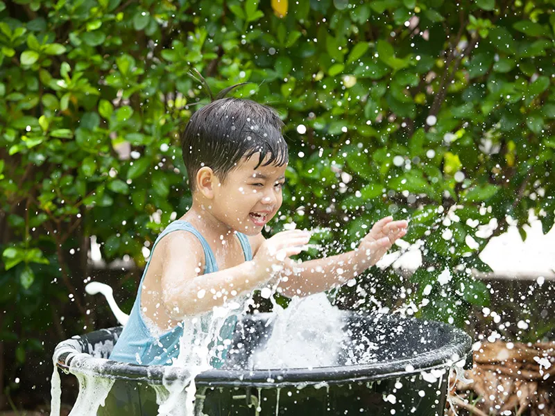 Water symphony fosters auditory skills