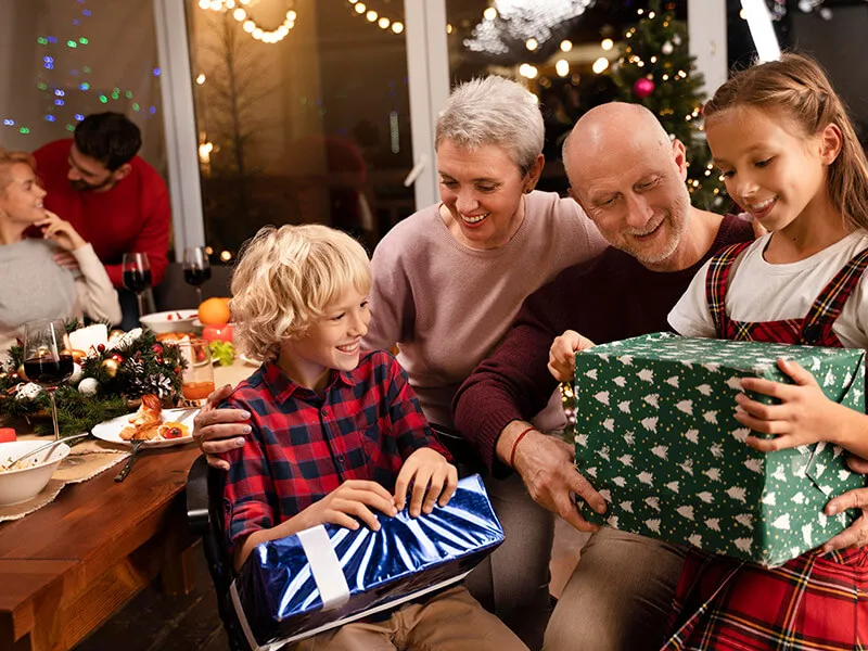 Juggling work and family during the holidays